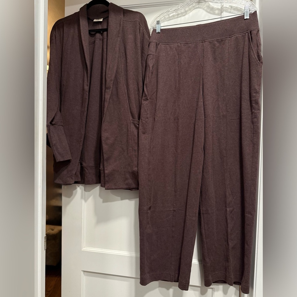 Pact Organic Airplane Wrap Cardigan/Pintuck Pant Set Chocolate Heather Lg NWOT